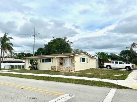 2399 NW 152nd St, Miami Gardens, FL 33054