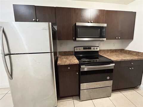 738 NE 86th St, Miami, FL 33138