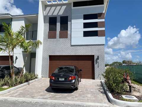 4369 NW 9th St, Plantation, FL 33317