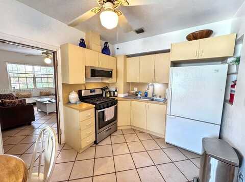1994 SW 17th Ct, Miami, FL 33145