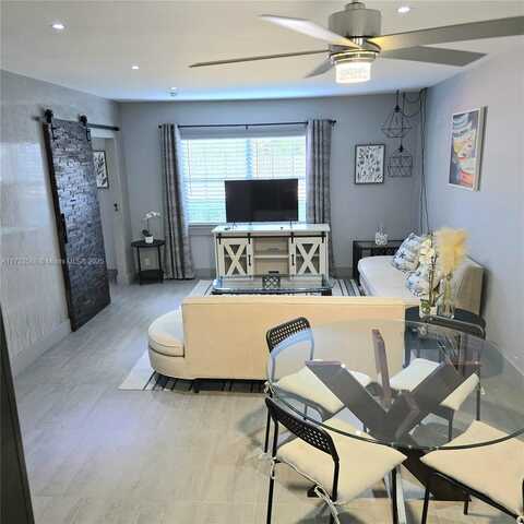 1560 Mckinley St, Hollywood, FL 33020