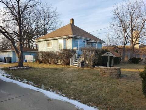 5741 S 13th St, Milwaukee, WI 53221