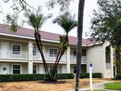 6815 DALI AVENUE, LAND O LAKES, FL 34637