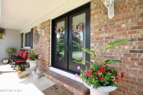 41 Hidden Stream Road, Freehold, NJ 07728