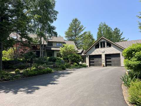 291 Molyneaux Road, Camden, ME 04843