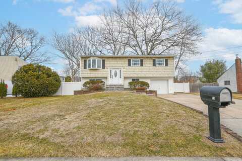 35 Holiday Park Drive, Centereach, NY 11720