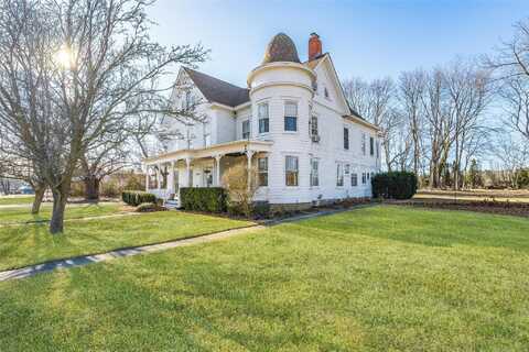 1982 Main Road, Laurel, NY 11948