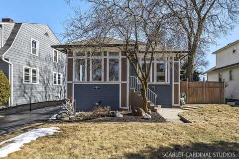 131 S Yale Avenue, Villa Park, IL 60181