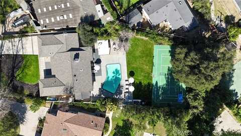 6164 Fenwood Avenue, Woodland Hills, CA 91367