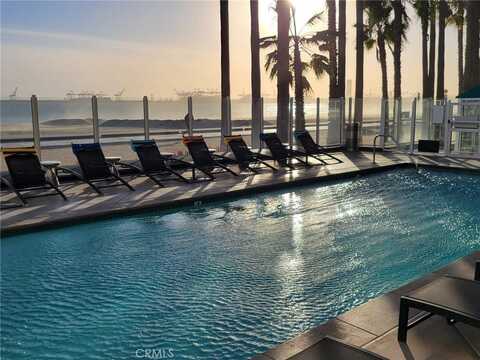 25 15th Place, Long Beach, CA 90802