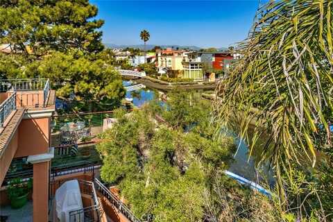 2605 Grand Canal, Venice, CA 90291