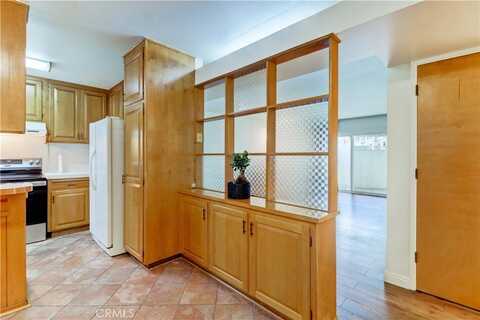 675 S Indian Hill Boulevard S, Claremont, CA 91711