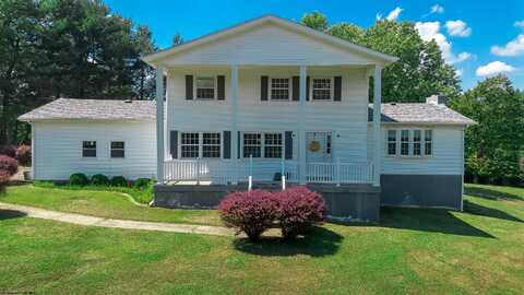 198 Lewellyn Road, Morgantown, WV 26508