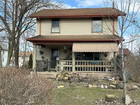 2116 Harmont Avenue NE, Canton, OH 44705