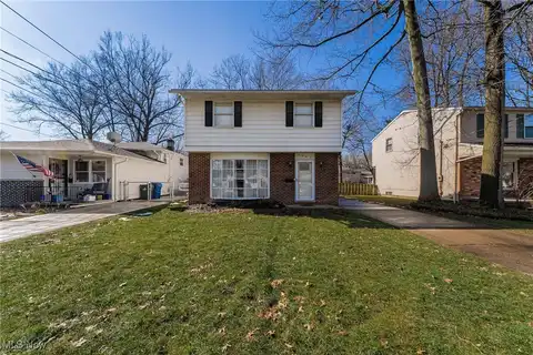 6042 Decker Road, North Olmsted, OH 44070