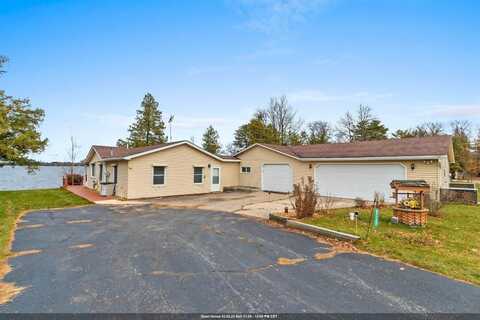 W6220 Crescent Lane, Crivitz, WI 54114