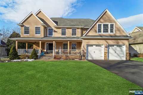 36 Chestnut Drive, Glen Rock, NJ 07452