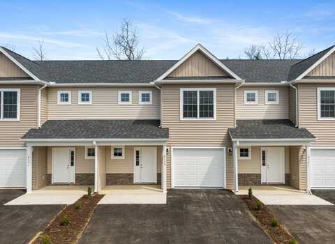 6136 Warren Newcomb Drive, Radford, VA 24141