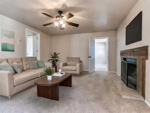 31 Shirley Lane, Edmond, OK 73003