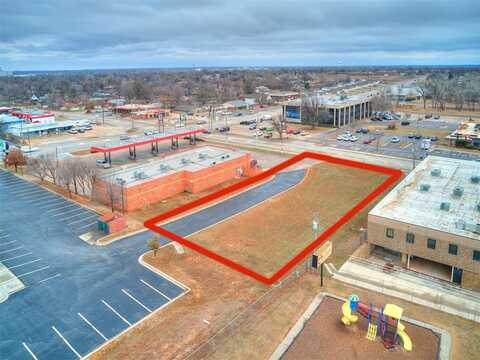 1308 Holly Avenue, Yukon, OK 73099