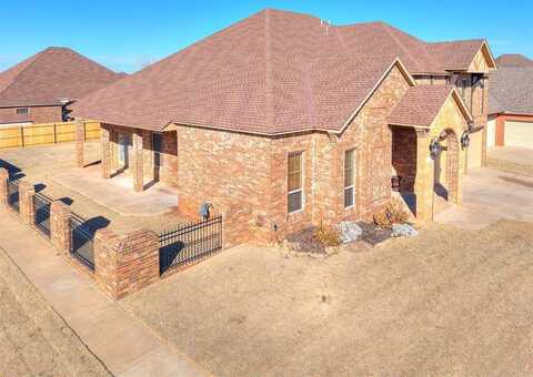 9317 NW 133rd Court, Yukon, OK 73099