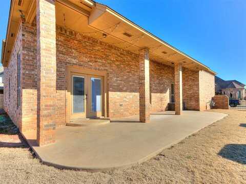 9317 NW 133rd Court, Yukon, OK 73099