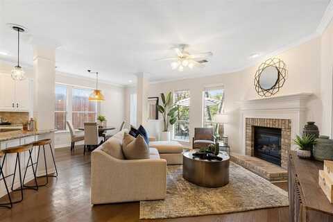 2120 Ash Grove Way, Dallas, TX 75228