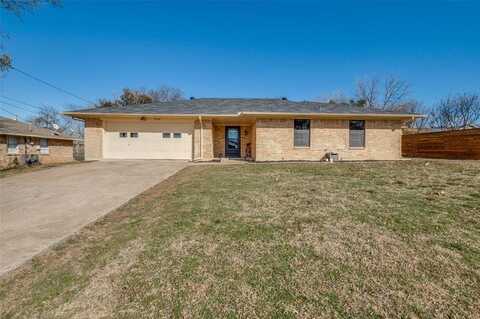 304 N Lyndalyn Avenue, DeSoto, TX 75115