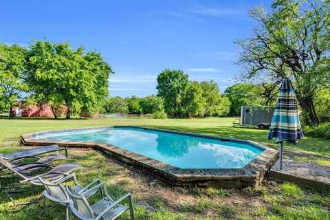 1047 Batchler Road, Red Oak, TX 75154