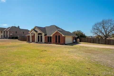 6811 Singleton Road, Midlothian, TX 76065