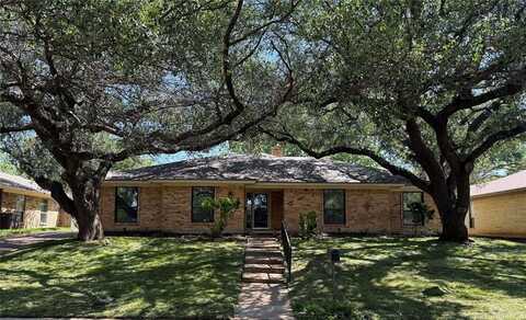 4621 Foxfire Way, Fort Worth, TX 76133