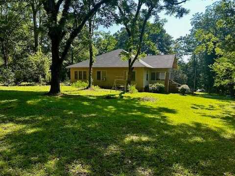 5897 Deens St., Red Level, AL 36474