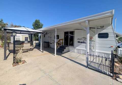 609 CR 466, Lady Lake, FL 32159