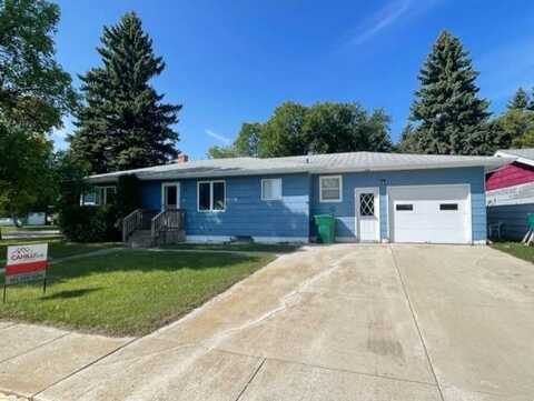 701 6th Street, Rolla, ND 58367