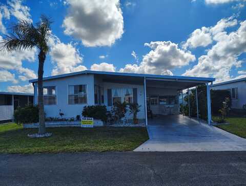 204 Spanish Lakes Dr., Nokomis, FL 34275