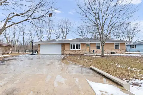 8627 Delta, MACHESNEY PARK, IL 61115