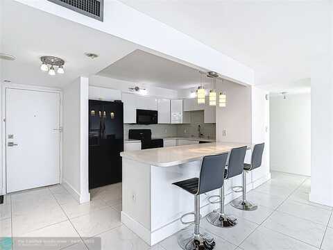 2801 NE 183rd St, Aventura, FL 33160