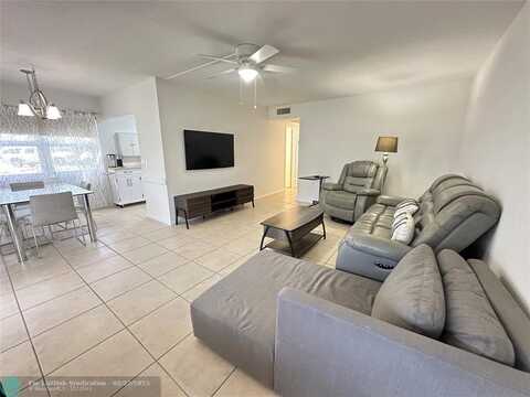 85 Ventnor E, Deerfield Beach, FL 33442