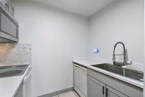 4142 NW 90th Ave, Coral Springs, FL 33065