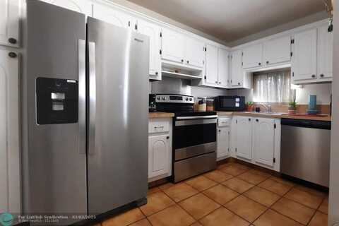 8990 S Hollybrook Blvd, Pembroke Pines, FL 33025
