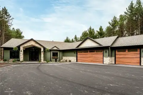 6745 S Lowes Creek Road, Eau Claire, WI 54701