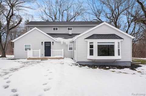 2714 N LAPEER Road, Lapeer, MI 48446