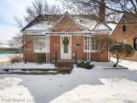 22332 TROMBLY Street, Saint Clair Shores, MI 48080