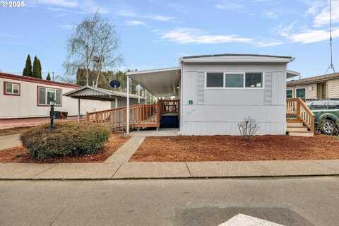 570 N 10TH AVE, Cornelius, OR 97113