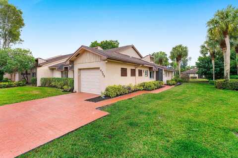 4722 Fountains Drive S, Lake Worth, FL 33467