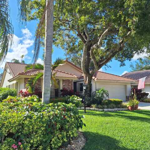 8471 Compass Drive, Boynton Beach, FL 33436