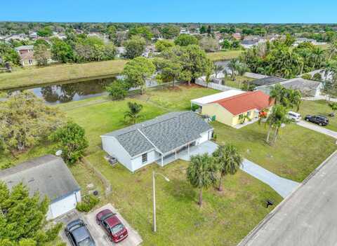 691 SW Belmont Circle, Port Saint Lucie, FL 34953