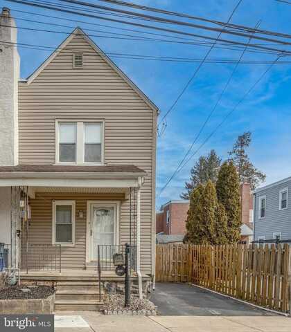 8131 ARLINGTON AVENUE, UPPER DARBY, PA 19082