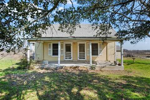 400 N Broadway Street, Riesel, TX 76682