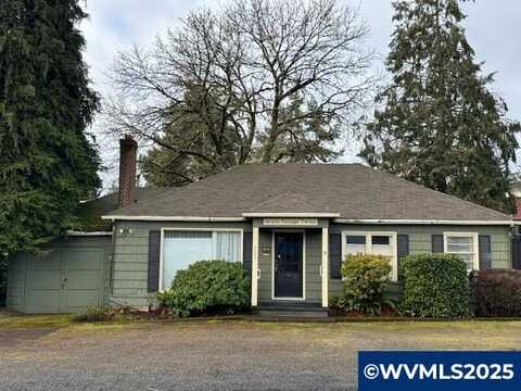 3245 Triangle Dr SE, Salem, OR 97302